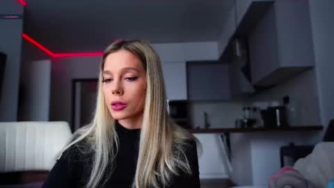 Snapshot of whitebanny chatting on 02.21.25 Kate online show from 02.21.25