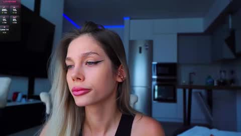 Snapshot of whitebanny chatting on 09.15.25 Kate online show from 09.15.25