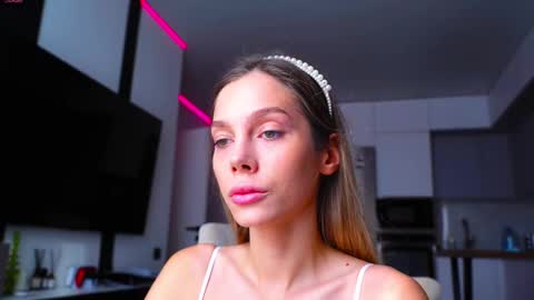 Snapshot of whitebanny chatting on 11.26.25 Kate online show from 11.26.25