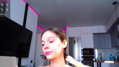 Snapshot of whitebanny chatting on 11.27.25 Kate online show from 11.27.25