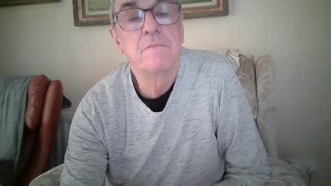 whitebriefs009 online show from 05.14.26