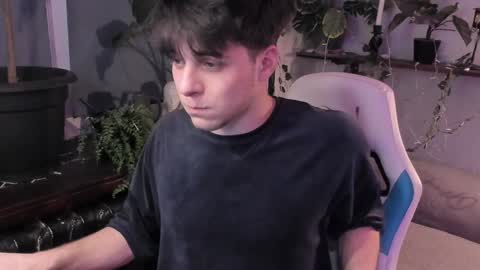 Gus online show from 12.13.24