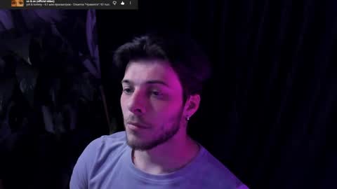 Snapshot of whiteegrimm chatting on 05.11.26 Gus online show from 05.11.26