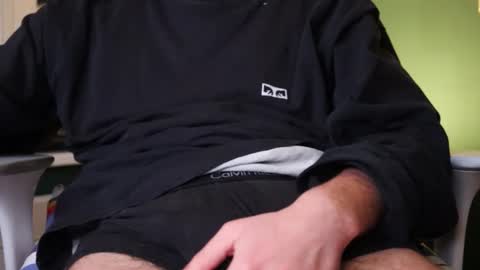 whiteeuropaboy online show from 12.14.25