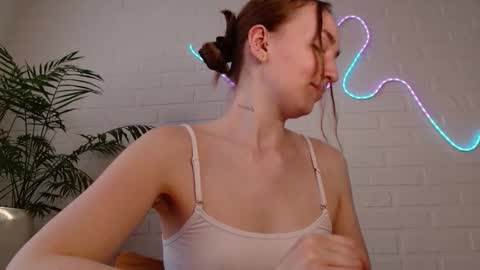 You wont find me here on Saturdays and Sundays  online show from 03.27.26