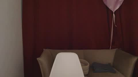 White Queen online show from 03.03.25