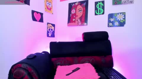 Snapshot of whiz_masha chatting on 05.16.26 TAMMY online show from 05.16.26