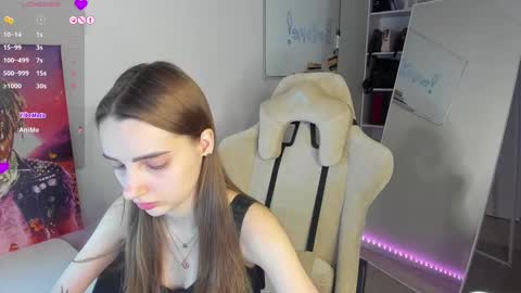 Snapshot of whole_eternity chatting on 01.08.25 Abby online show from 01.08.25