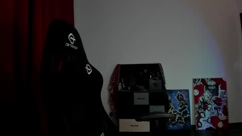 Snapshot of why_you_so_serious chatting on 12.03.24 VI online show from 12.03.24