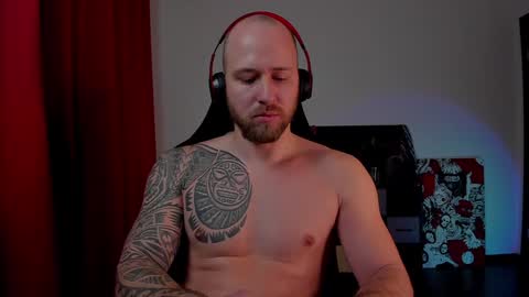 Snapshot of why_you_so_serious chatting on 12.28.24 VI online show from 12.28.24