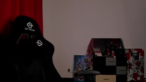 Snapshot of why_you_so_serious chatting on 03.04.25 VI online show from 03.04.25