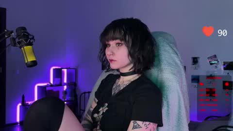 iggy iggz online show from 02.15.25