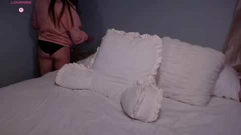 WickedWifeXO online show from 05.08.26