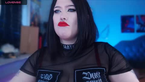 Laura  online show from 01.25.25