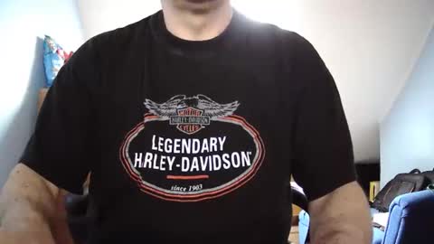 Snapshot of wickes71 chatting on 12.18.25 Tommy online show from 12.18.25