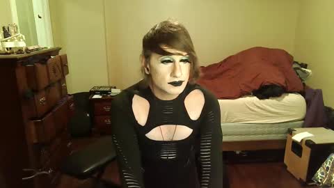 Snapshot of wienerlady chatting on 03.10.25 Countess of Hotdogs online show from 03.10.25