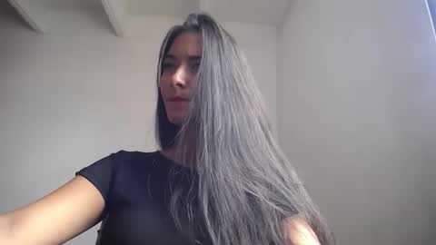 Ilauren online show from 11.20.25