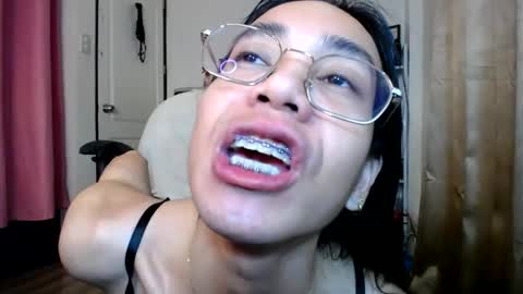 Snapshot of wild_angel08 chatting on 03.08.25 angel online show from 03.08.25