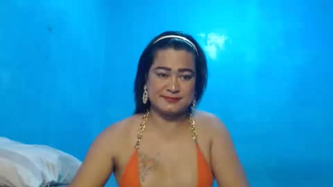 Snapshot of wild_pamela chatting on 02.10.25 loving trans Pamela online show from 02.10.25