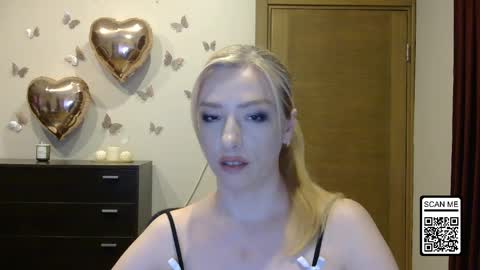 Snapshot of wild_silk_desire chatting on 06.09.26 Alina online show from 06.09.26