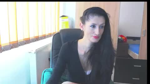 Bea online show from 10.15.25