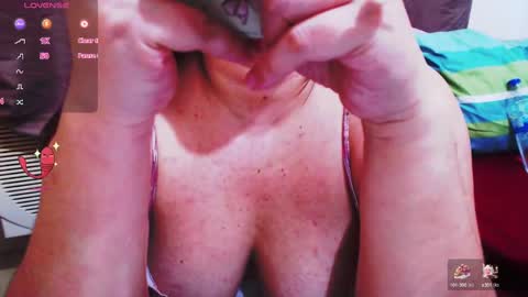 wildhotasianx online show from 12.19.24