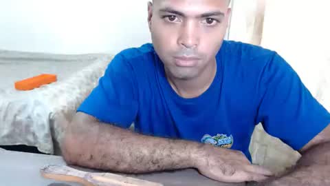 Snapshot of wildloverstv chatting on 11.01.25 wildloverstv online show from 11.01.25