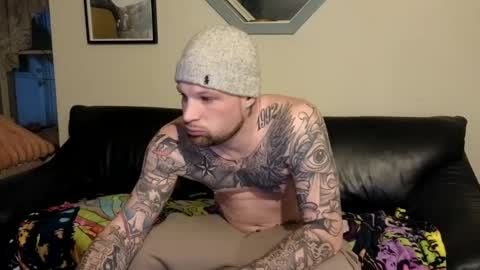 Snapshot of wildrobjr9 chatting on 03.03.25 RobBangz online show from 03.03.25