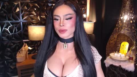 Snapshot of wildroxie chatting on 03.11.25 ROXIE online show from 03.11.25