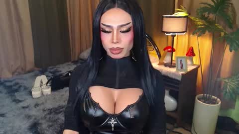 Snapshot of wildroxie chatting on 09.20.25 ROXIE online show from 09.20.25