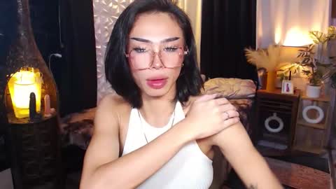 Snapshot of wildroxie chatting on 10.19.25 ROXIE online show from 10.19.25