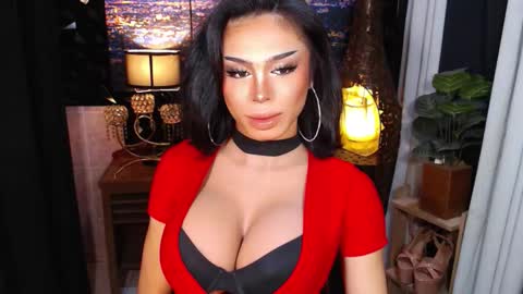 Snapshot of wildroxie chatting on 01.14.26 ROXIE online show from 01.14.26