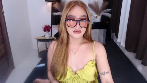 Snapshot of wildsassy0719 chatting on 01.08.25 shea online show from 01.08.25