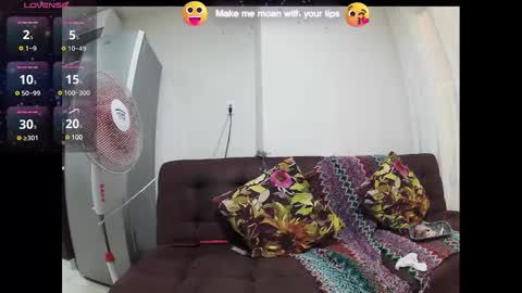 Snapshot of wildstrawberry30 chatting on 03.03.25 Wild Strawberry online show from 03.03.25