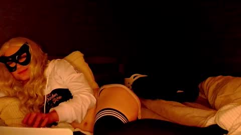 Willa Mae  online show from 02.03.26