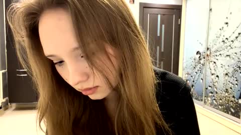 Snapshot of willenasow chatting on 03.09.26 Olivia online show from 03.09.26