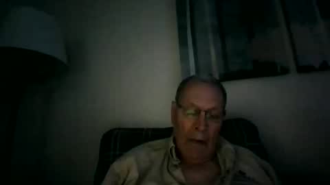 Snapshot of willnedoher chatting on 04.20.26 Willhedoher online show from 04.20.26