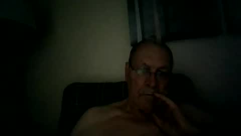 Snapshot of willnedoher chatting on 05.16.26 Willhedoher online show from 05.16.26