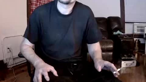 willydogg83 online show from 11.10.25