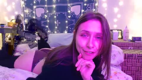 Snapshot of wingardiumleveveosa chatting on 12.02.24 Eevie online show from 12.02.24