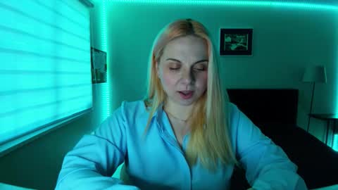 Winter Miracle online show from 12.17.25