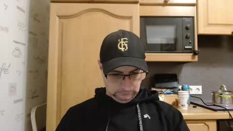 Snapshot of wirzwei8883 chatting on 12.16.24 Dirty online show from 12.16.24