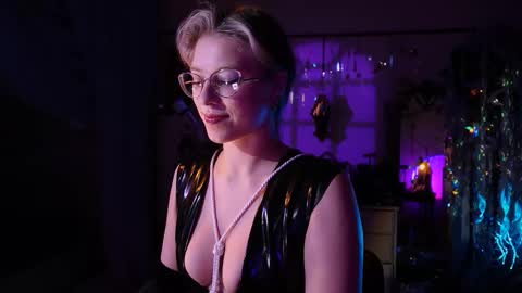 Snapshot of witch_fiona chatting on 02.23.26 Goddess of two strapons - Mr. long Don Mr. Pinky online show from 02.23.26