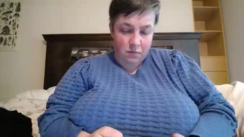 Annie online show from 05.26.26