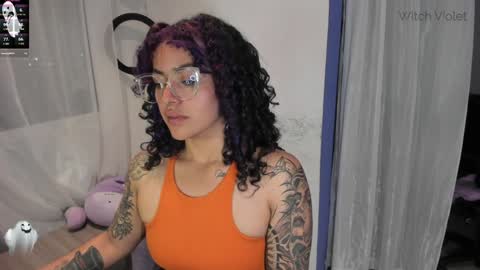     Luna Violeta  A r t i s t  online show from 01.31.25