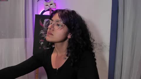     Luna Violeta  A r t i s t  online show from 02.09.25