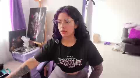     Luna Violeta  A r t i s t  online show from 09.08.25