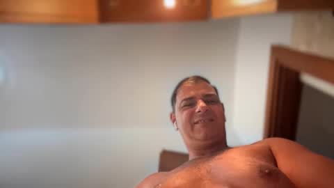 Witebull online show from 04.10.26