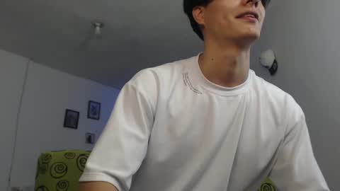 Snapshot of with_ken chatting on 02.03.25 Ken online show from 02.03.25