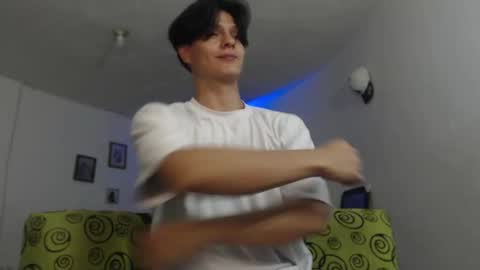 Snapshot of with_ken chatting on 02.04.25 Ken online show from 02.04.25